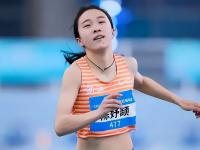乐鱼真人体育娱乐-女子短跑100米“一姐”决赛前缺氧晕倒被救护车拉走的简单介绍