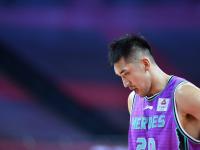 乐鱼体育app-高诗岩17+9山东险胜新疆齐麟17分李炎哲15分