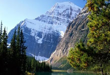 参赛运动员及其球童在比赛中串通修改成绩，中国高尔夫球协会：雷悦文等8名违规人员被禁赛