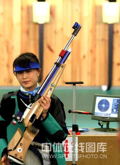 德国射击选手墨勒夺得女子米步枪冠军的简单介绍
