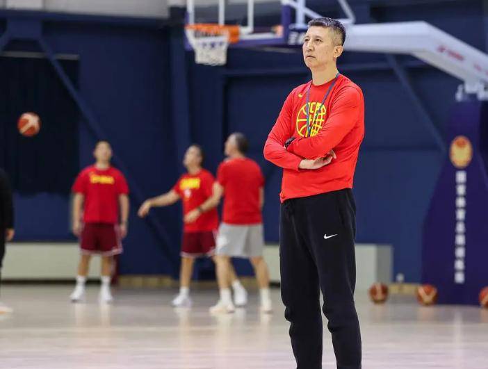 包含中国男篮欧洲拉练计划被打乱对手因签证问题比赛取消的词条