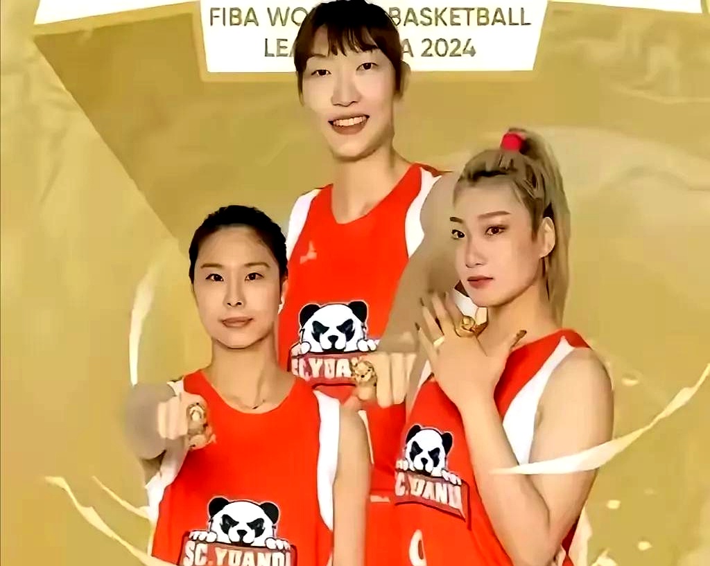 王思雨22年女篮世预赛个人集锦，对阵美国砍17分6助攻