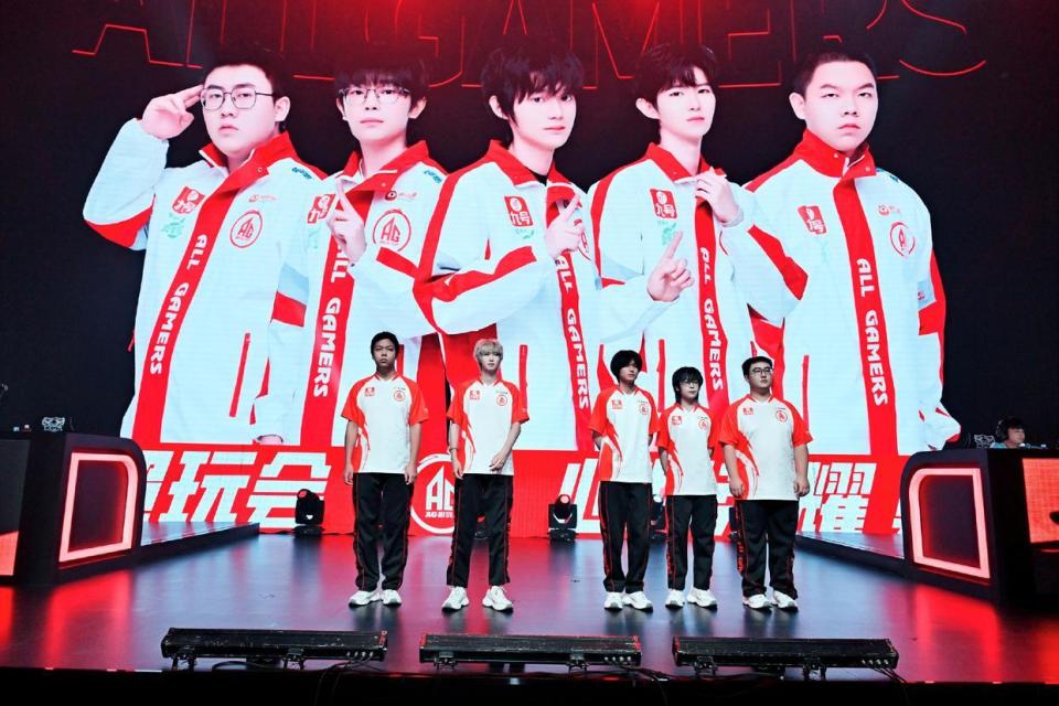 KPL发布AG/TTG征战EWC纪录片为国争光是从小到大的梦想！